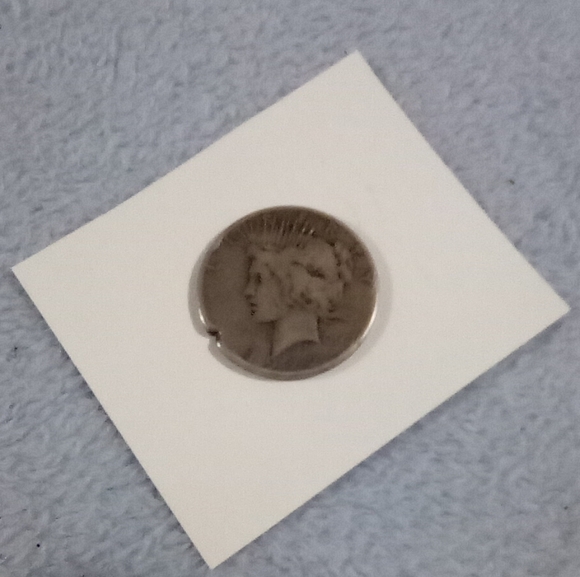 ✨1922 Circulated Silver Peace Dollar✨ - Picture 6 of 8
